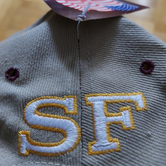 Hat - Picture 3 of 4